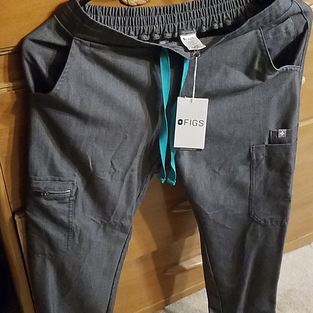 Figs Yola Skinny Scrubs Graphite